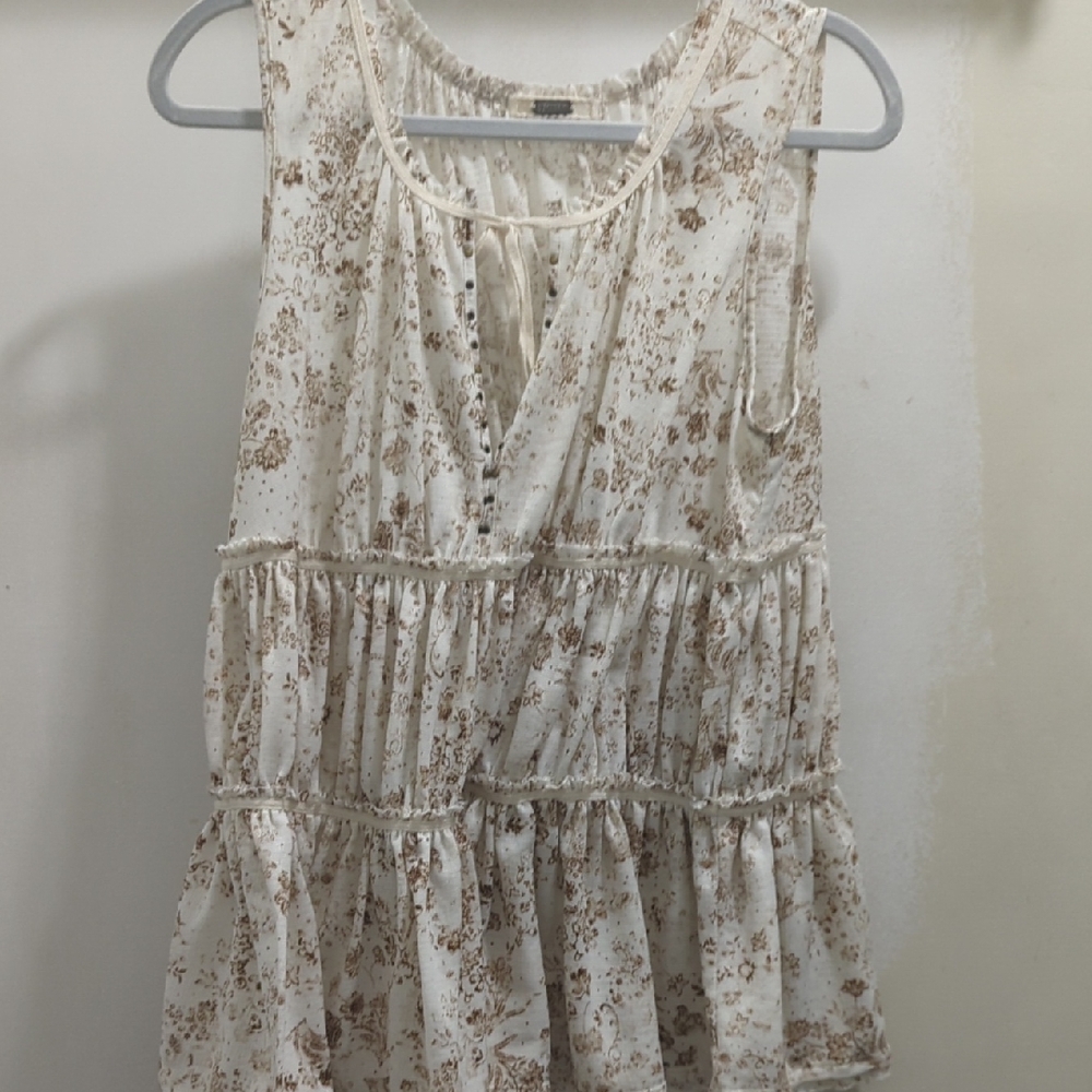 Gimmicks by BKE Cream and Brown Blouse